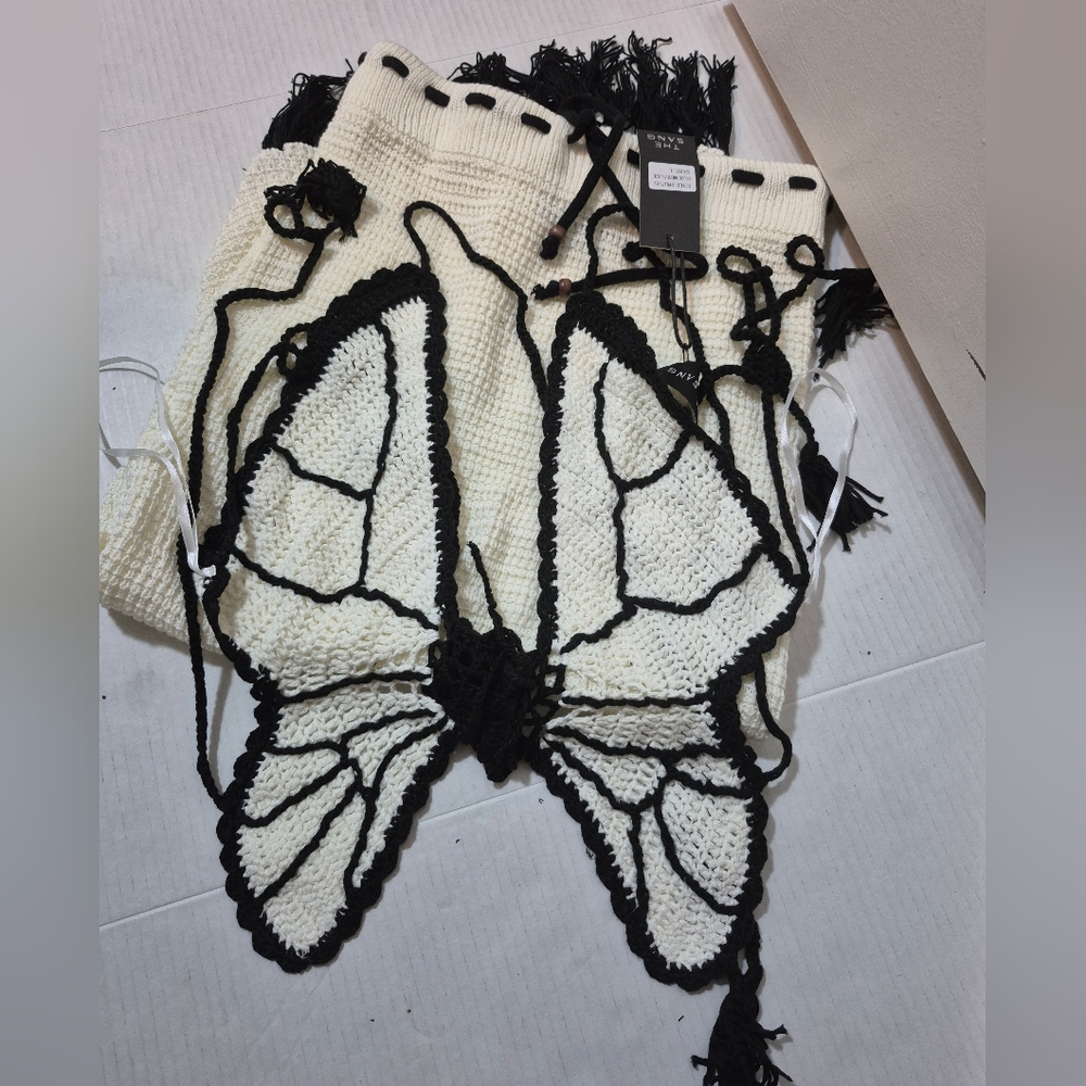 NWT Elegant Off white & Black Crochet Butterfly Skirt Set - Picture 4 of 10